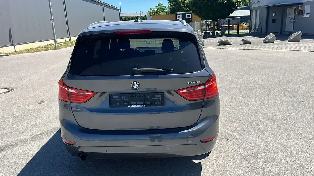 Gebraucht BMW 218 Advantage 136 PS (100 kW) 2016 Grau Kombi
