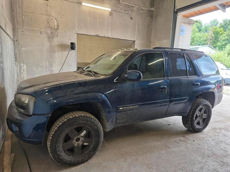 Blau Gebraucht 2002 Chevrolet TrailBlazer SUV | 2.000 € (Superpreis) - Bild 1/4