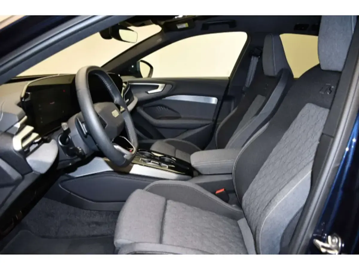 Gebraucht Audi A5 S-Line 204 PS (150 kW) 2025 Firmamentblau metallic Kombi