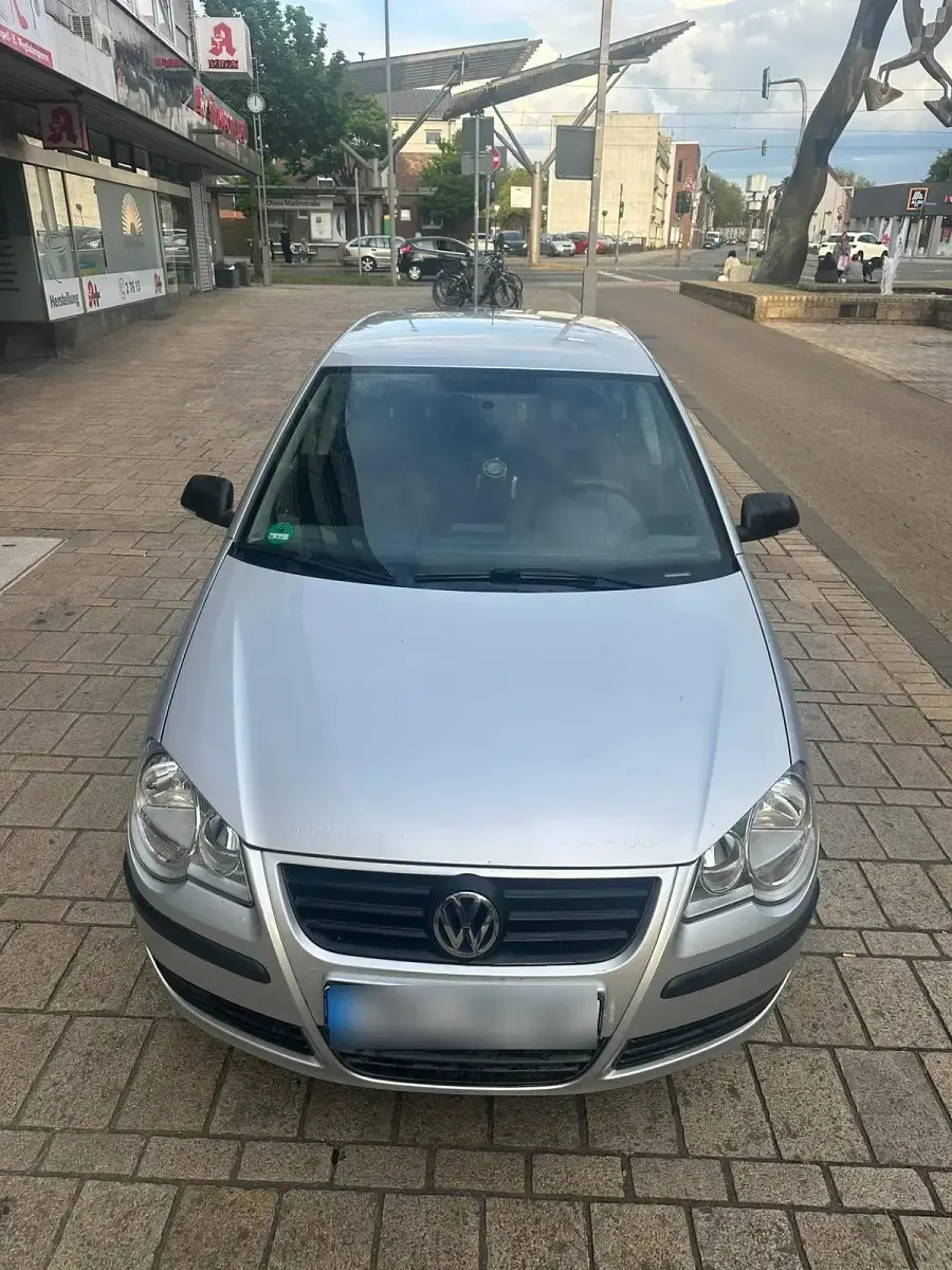 Gebraucht VW Polo 69 PS (50 kW) 2005 Silber Kleinwagen
