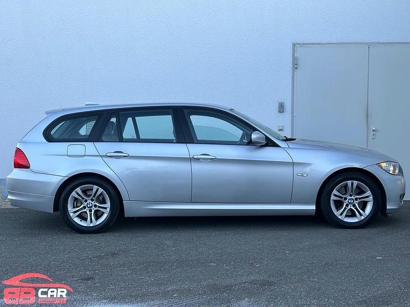 Gebraucht BMW 320 170 PS (125 kW) 2010 Silber Kombi