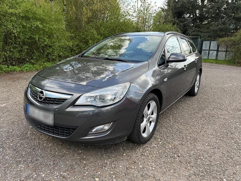 Gebraucht Opel Astra 2012 Grau Kombi