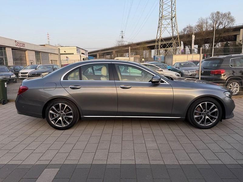 Occasion Mercedes E300 Avantgarde 245 ch (180 kW) 2018 Gris Berline