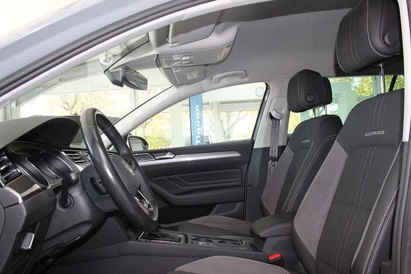 Gebraucht VW Passat Alltrack S 200 PS (147 kW) 2022 Grau Kombi