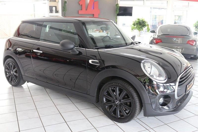 Second-hand Mini ONE 102 CP (75 kW) 2017 Negru Hatchback