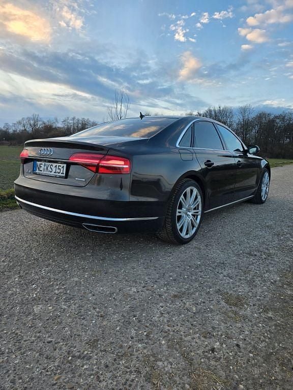 Gebraucht Audi A8 Ambiente 385 PS (283 kW) 2014 Schwarz Limousine