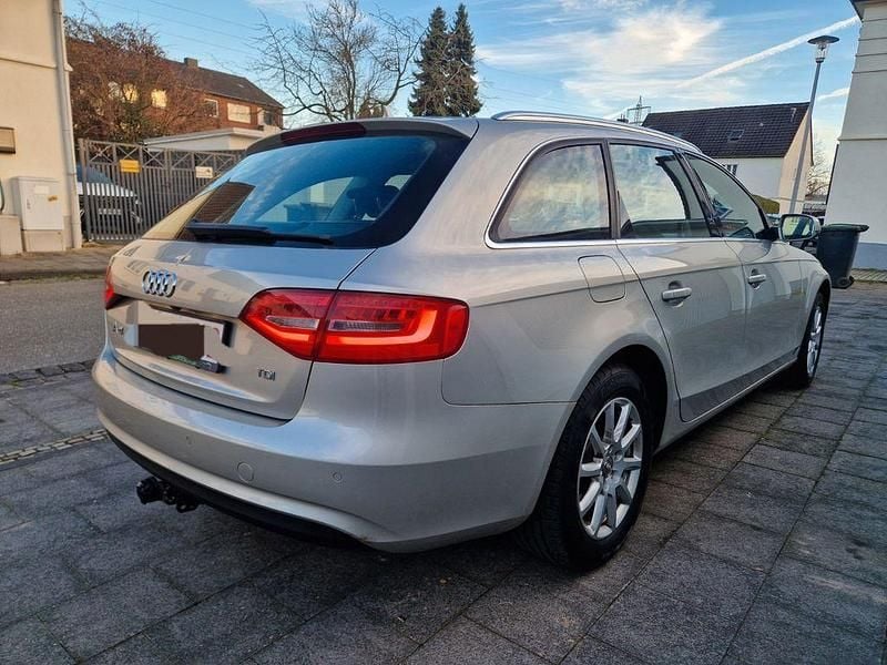 Gebraucht Audi A4 Attraction 190 PS (139 kW) 2015 Silber Kombi