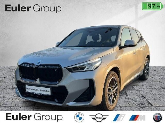 Gebraucht BMW iX1 Performance 230 kW (313 PS) 2023 Spacesilber metallic SUV