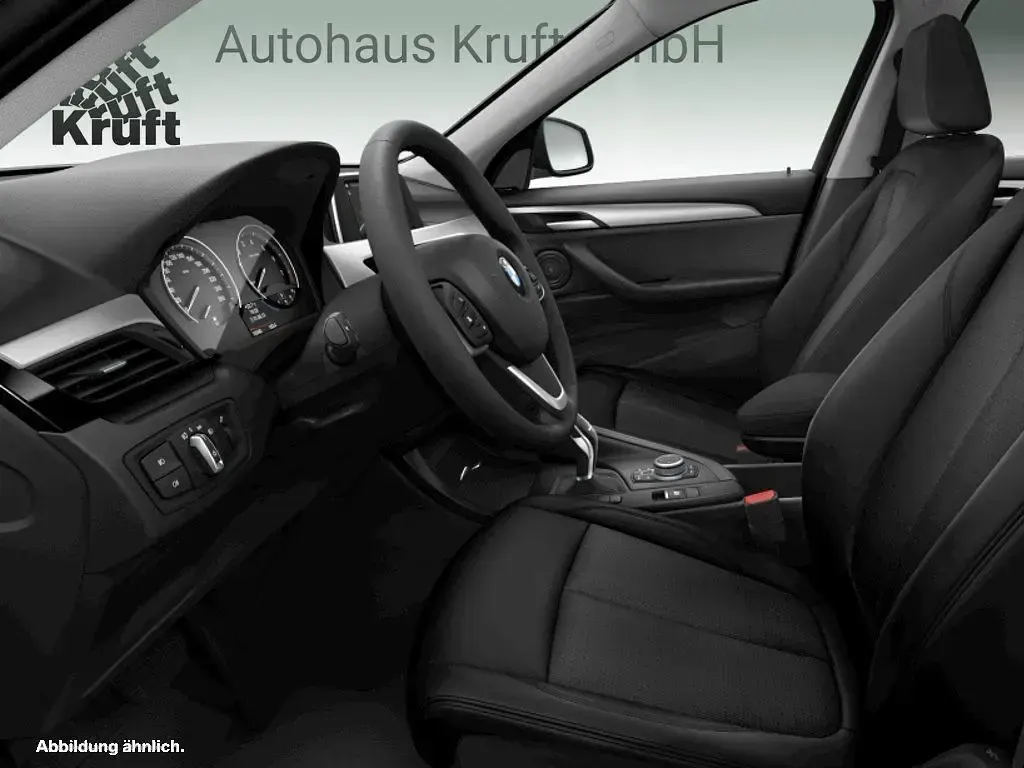 Używany BMW X1 Advantage 192 KM (141 kW) 2018 Szary SUV
