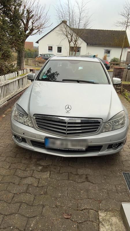 Silber Gebraucht 2010 Mercedes C220 Limousine | 7.000 € (Guter Preis) - Bild 1/4
