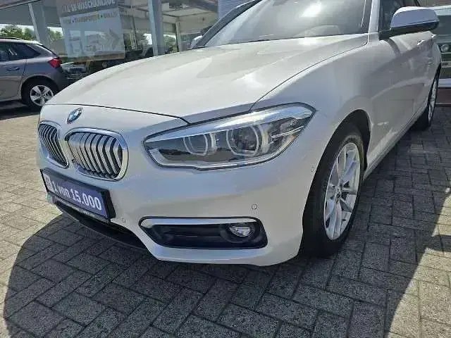 Gebraucht BMW 116 Sport Line 109 PS (80 kW) 2019 Mineralweiss metallic (metallic) Kleinwagen