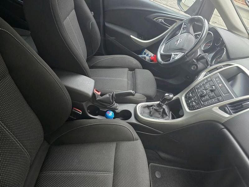 Gebraucht Opel Astra Eco 110 PS (80 kW) 2013 Schwarz Kombi