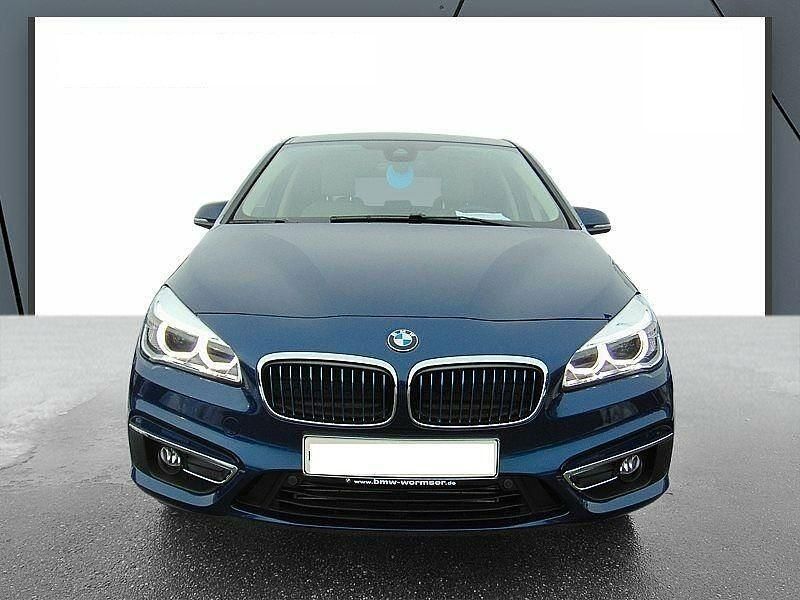 Blau Gebraucht 2017 BMW 225 Active Tourer iPerformance Van / Kleinbus | 16.500 € (Etwas zu teuer) - Bild 1/4