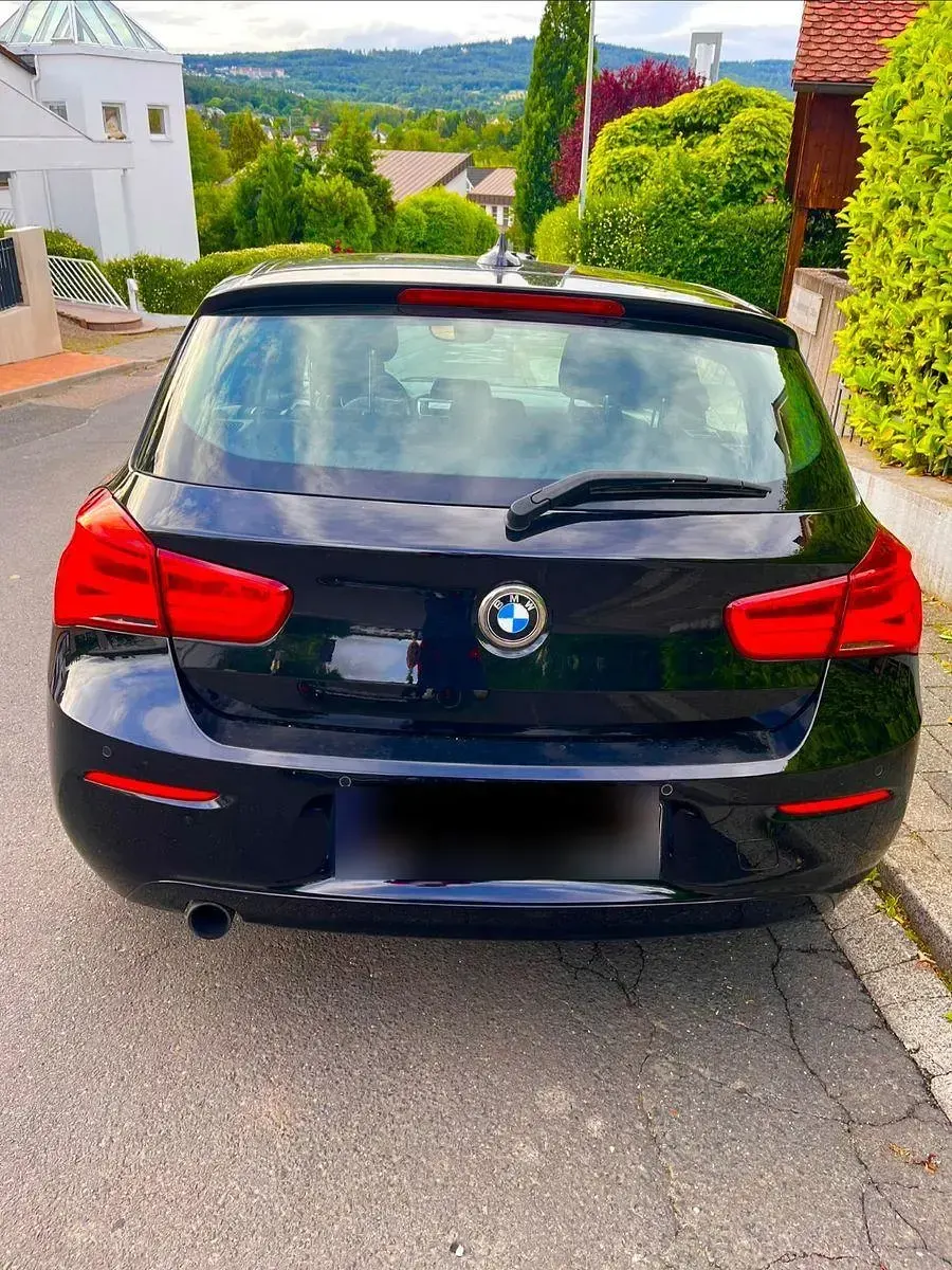 Gebraucht BMW 116 109 PS (80 kW) 2015 Schwarz Kleinwagen