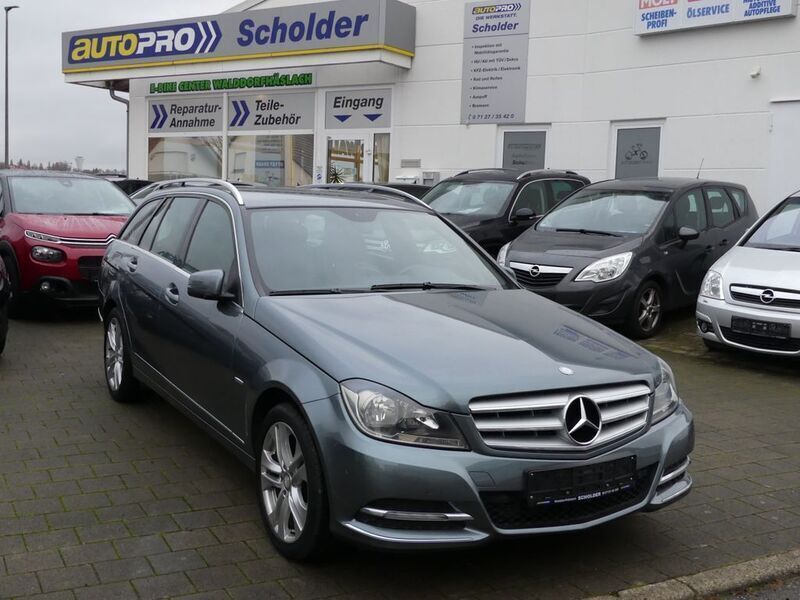 Grau Gebraucht 2012 Mercedes C200 Kombi | 11.800 € (Fairer Preis) - Bild 1/4