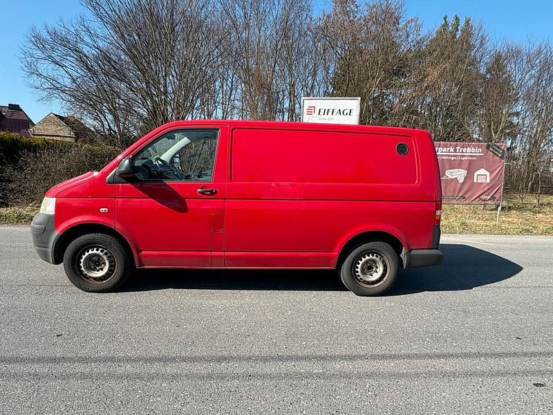 Gebraucht VW T5 116 PS (85 kW) 2009 Rot Van