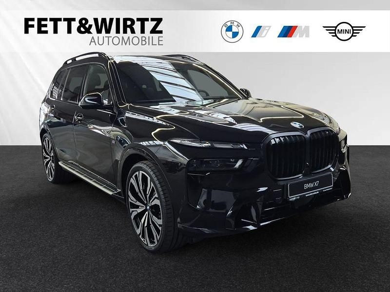 Saphirschwarz metallic Neu 2025 BMW X7 M Sport SUV | 118.690 € - Bild 1/3