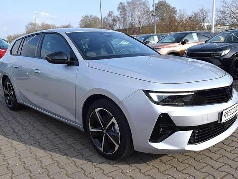Gebraucht Opel Astra 131 PS (96 kW) 2024 Silber Kombi