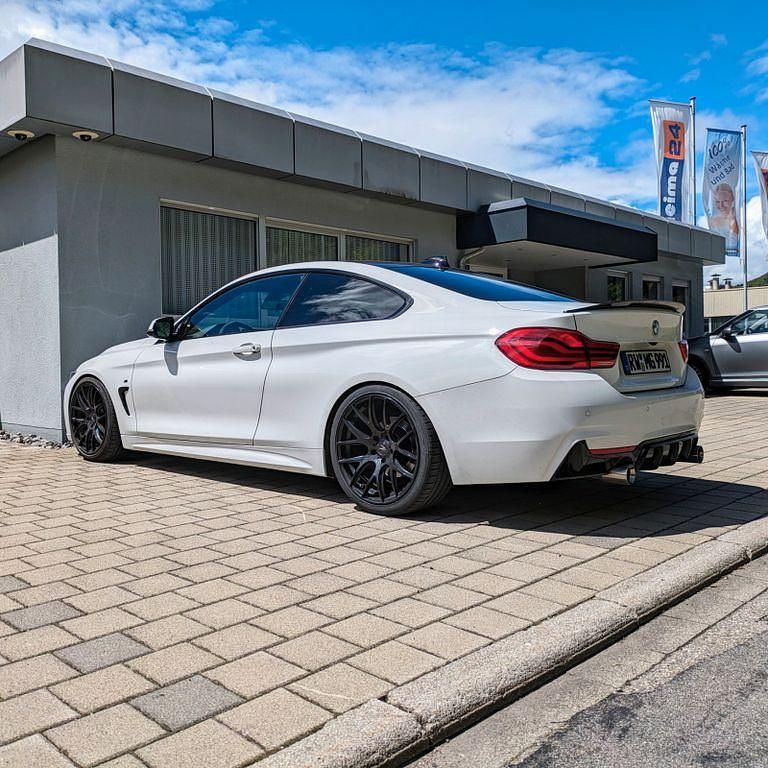 Gebraucht BMW 430 M Sport 252 PS (185 kW) 2018 Weiß Coupé