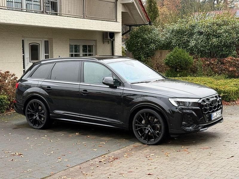 Gebraucht Audi Q7 S-Line 286 PS (210 kW) 2024 Schwarz SUV