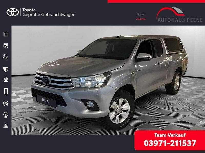 Silber Gebraucht 2018 Toyota HiLux Comfort Abholung | 26.980 € (Fairer Preis) - Bild 1/4