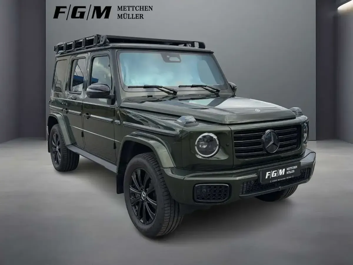 Gebraucht Mercedes G450 Night 367 PS (269 kW) 2026 Manufaktur oliv metallic SUV