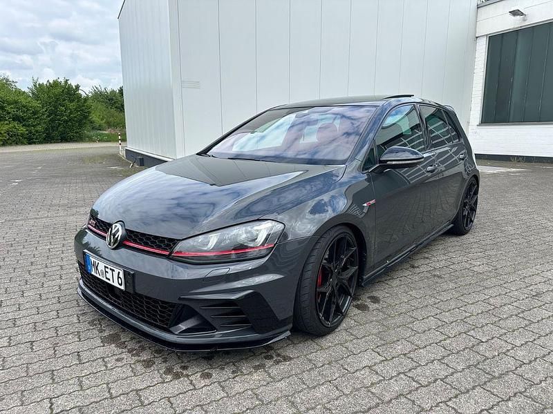 Grau Gebraucht 2016 VW Golf VII GTI Clubsport Limousine | 16.500 € (Superpreis) - Bild 1/4