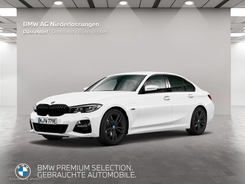 Weiß Gebraucht 2022 BMW 320e M Sport Limousine | 30.990 € (Guter Preis) - Bild 1/4
