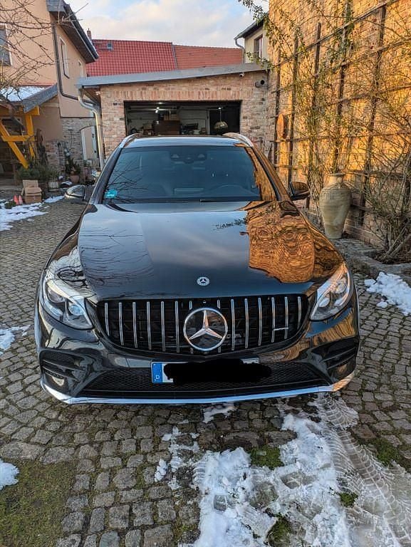 Gebraucht Mercedes GLC350 256 PS (188 kW) 2019 Schwarz SUV
