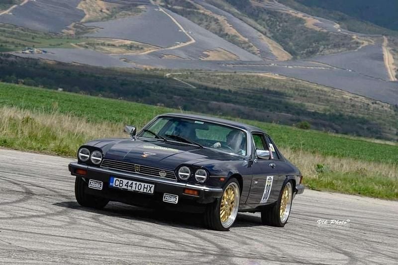Blau Gebraucht 1989 Jaguar XJS Coupé | 24.900 € - Bild 1/4