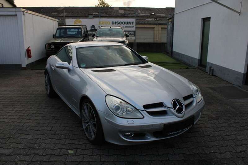 Silber Gebraucht 2008 Mercedes SLK200 Sport Edition Cabrio | 10.999 € (Fairer Preis) - Bild 1/4
