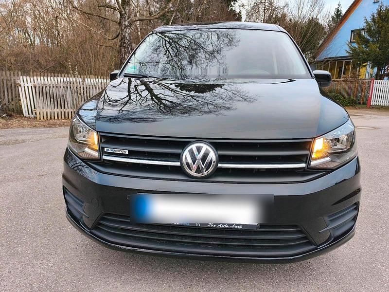 Gebraucht VW Caddy Trendline 110 PS (80 kW) 2018 Schwarz Van / Kleinbus