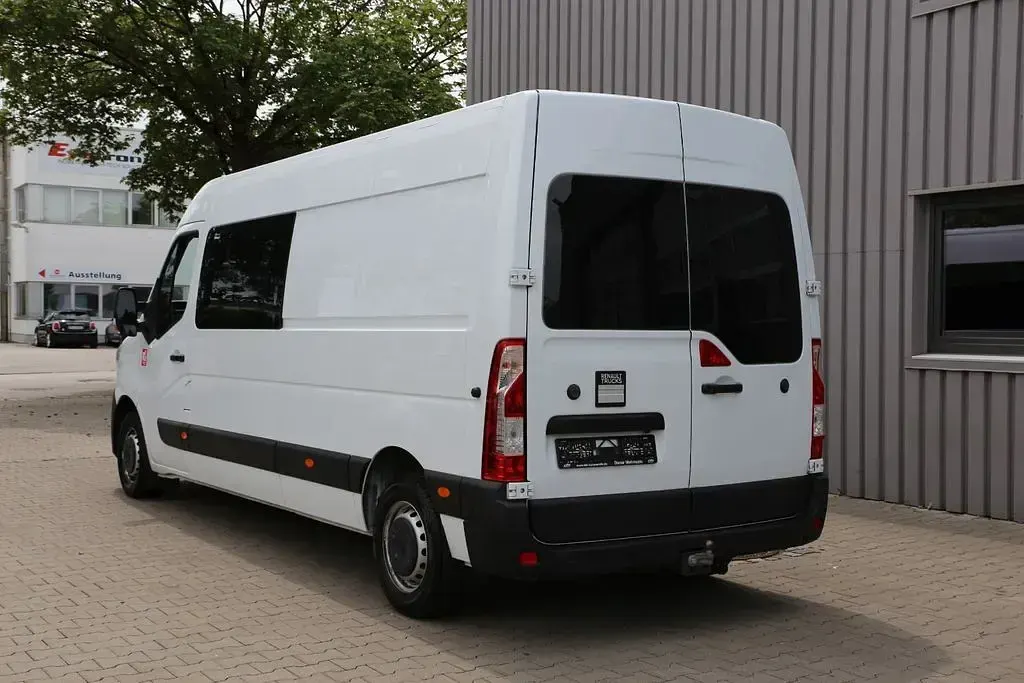 Gebraucht Renault Master 179 PS (131 kW) 2022 Weiß Van / Kleinbus