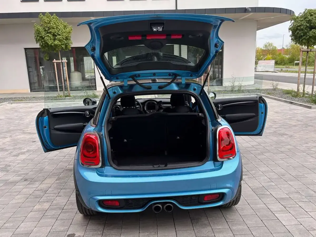 Second-hand Mini Cooper S Chili 192 CP (141 kW) 2016 Albastru Hatchback