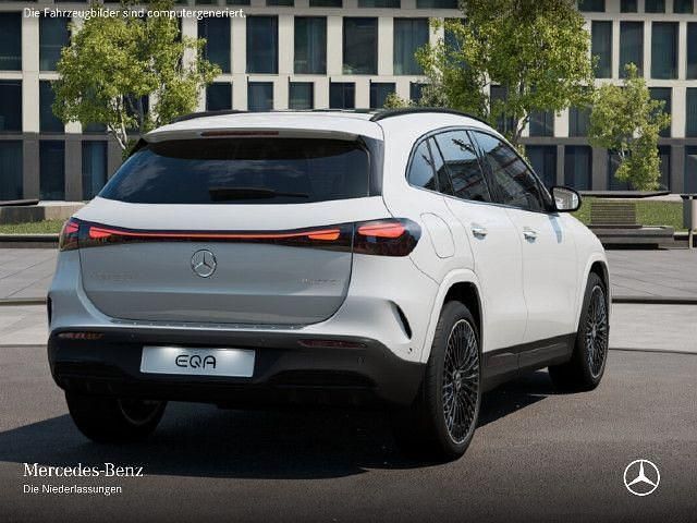 Gebraucht Mercedes EQA300 Premium 167 kW (228 PS) 2024 Polarweiß SUV