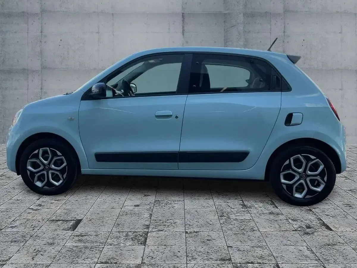 Używany Renault Twingo SE 65 KM (47 kW) 2024 Niebieski Hatchback