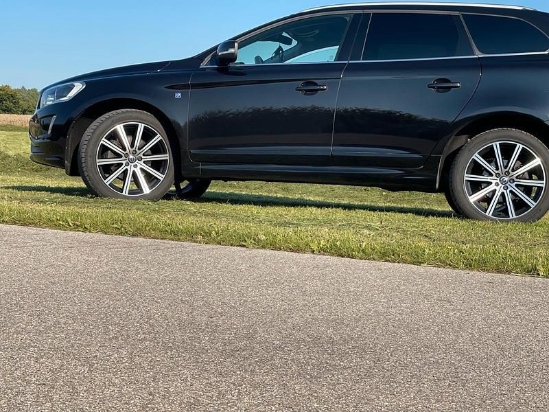 Gebraucht Volvo XC60 Ocean Race 190 PS (139 kW) 2015 Schwarz SUV
