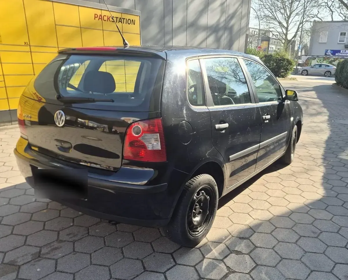 Gebraucht VW Polo 65 PS (47 kW) 2003 Schwarz Limousine
