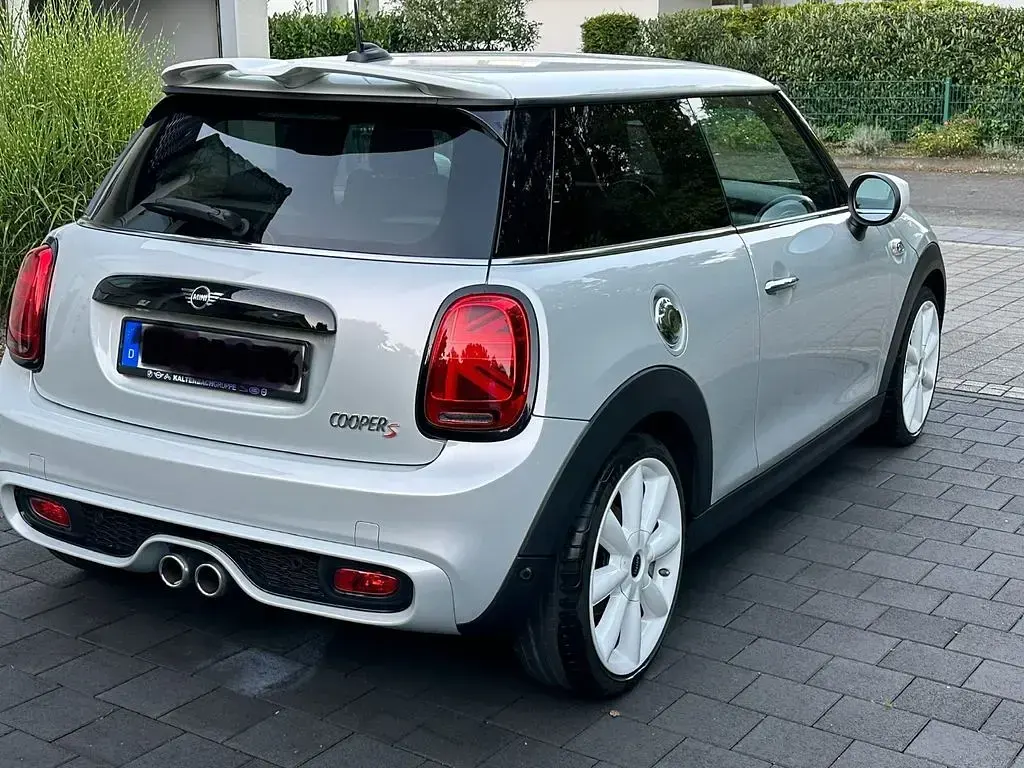 Gebraucht Mini Cooper S 192 PS (141 kW) 2020 Weiß Kleinwagen