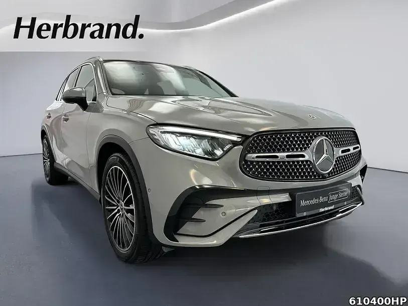 Gebraucht Mercedes GLC300 AMG 258 PS (189 kW) 2025 Manufaktur lack manufaktur alp SUV