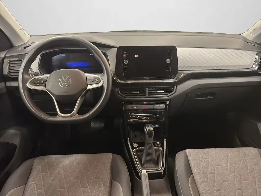Gebraucht VW T-Cross Life 116 PS (85 kW) 2025 Rauchgrau metallic (metallic) SUV