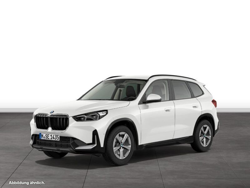 Mineralweiß metallic Gebraucht 2024 BMW X1 Shadowline SUV | 40.124 € (Fairer Preis) - Bild 1/2