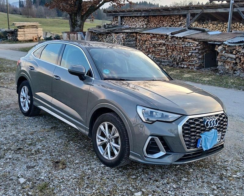 Gebraucht Audi Q3 S-Line 150 PS (110 kW) 2022 Grau SUV