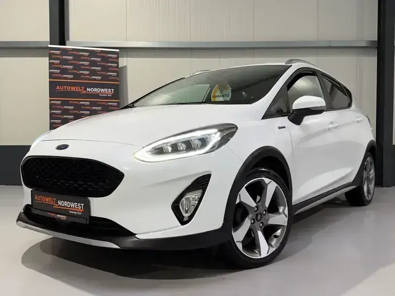 Gebraucht Ford Fiesta Active 86 PS (63 kW) 2018 Weiß Kleinwagen