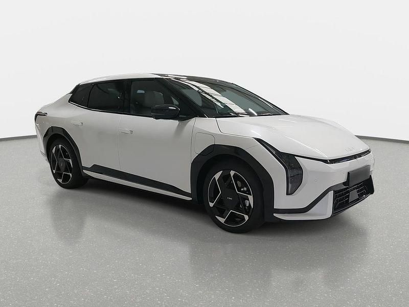 Neu Kia EV4 GT-Line 150 kW (204 PS) 2025 Weiß Kleinwagen