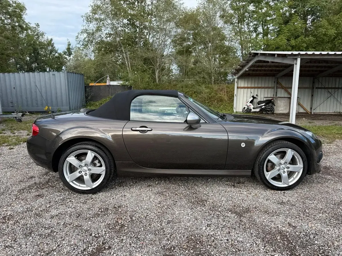 Gebraucht Mazda MX5 Sendo 126 PS (92 kW) 2014 Braun Cabrio