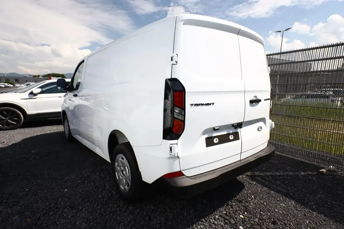 Nowe Ford Transit Custom Trend 150 KM (110 kW) 2025 Biały Minivan
