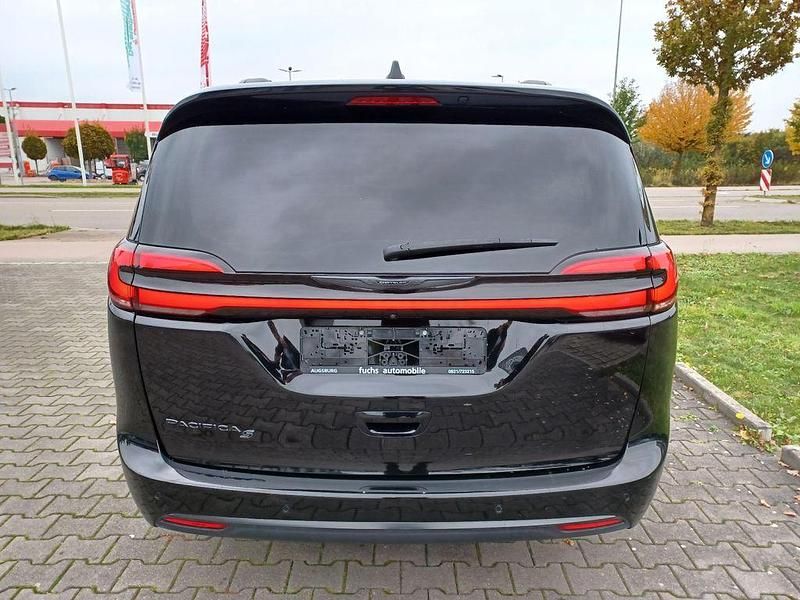 Gebraucht Chrysler Pacifica 291 PS (214 kW) 2024 Schwarz SUV