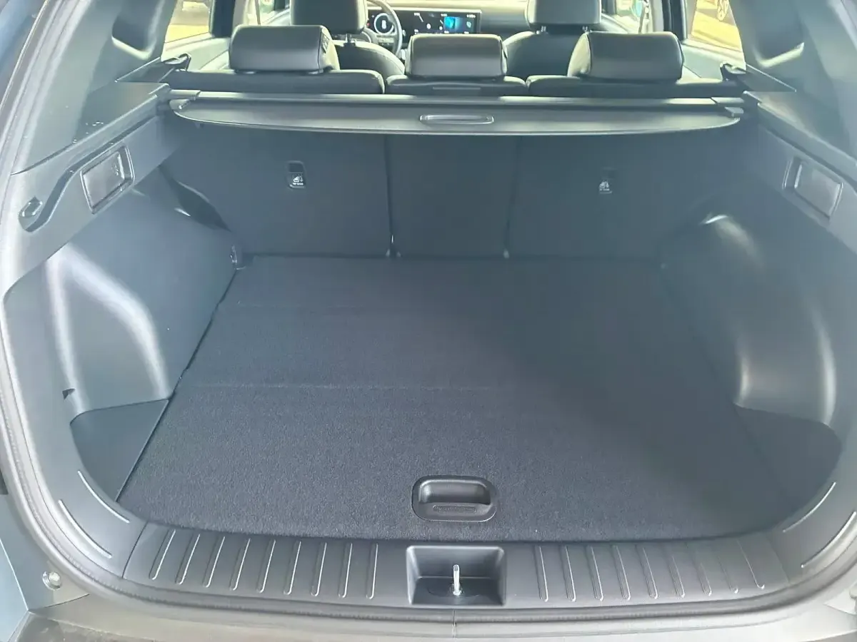 Neu Hyundai Tucson Comfort 160 PS (117 kW) 2025 Ultimate red SUV