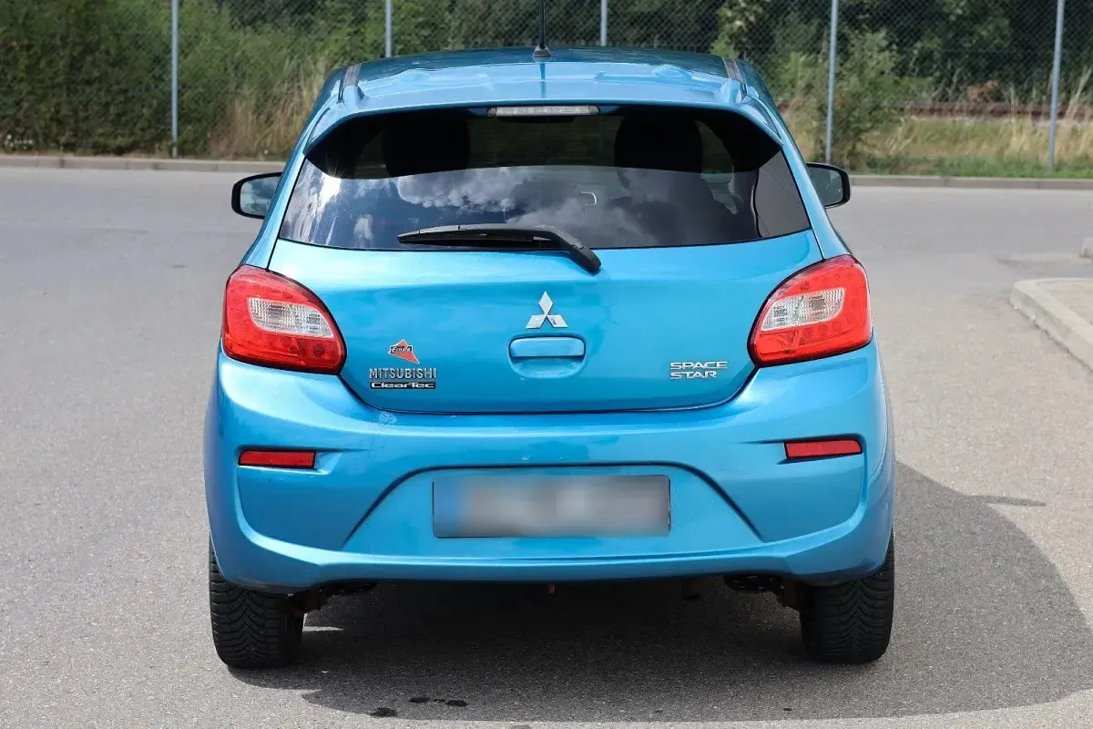 Gebraucht Mitsubishi Space Star Intro Edition 71 PS (52 kW) 2017 Blau Kleinwagen